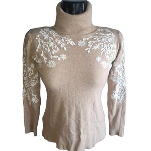 Rain + Rose Tan Lightweight Turtleneck Sweater with White Floral Embroidery S